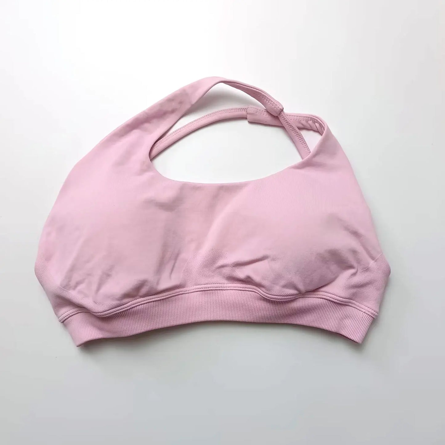 NCLAGEN Active Top – Asymmetrisch, elegant & perfekt fürs Workout. Stylisch, stützend & nahtlos. Rückenausschnitt & maximaler Komfort