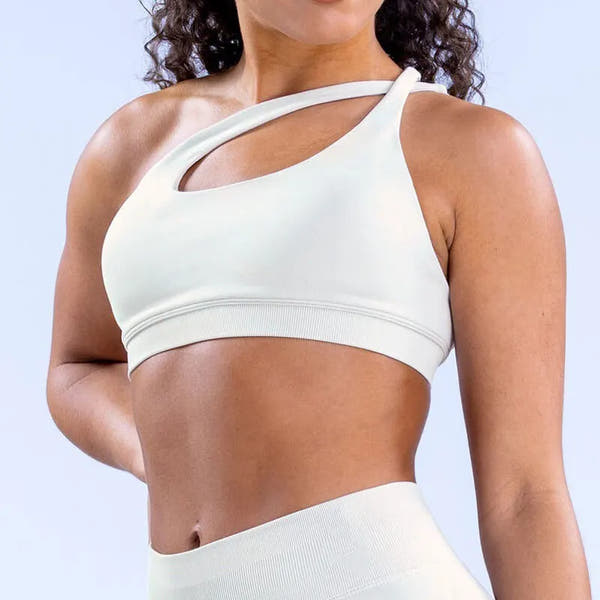 NCLAGEN Active Top – Asymmetrisch, elegant & perfekt fürs Workout. Stylisch, stützend & nahtlos. Rückenausschnitt & maximaler Komfort